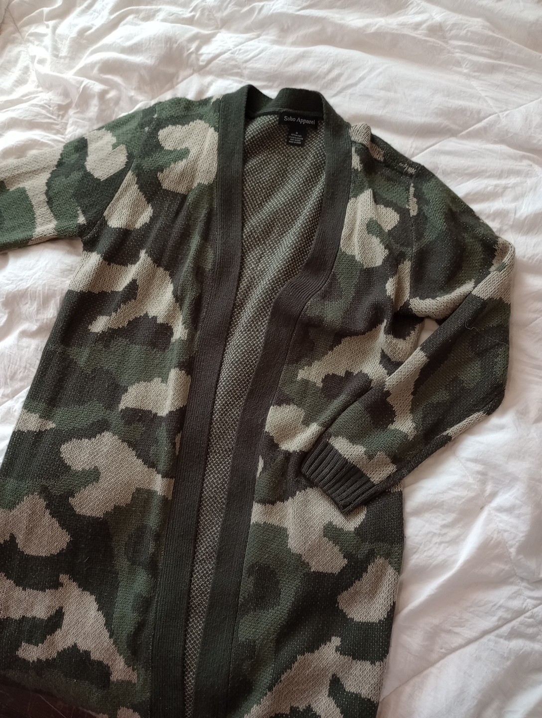 Soho Apparel Women's Camo Sweater Cardigan Size Medium Long Sleeve