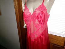 VINTAGE NIGHTGOWN RED NYLON PEEK A BOO LACE FRONT SZ MED
