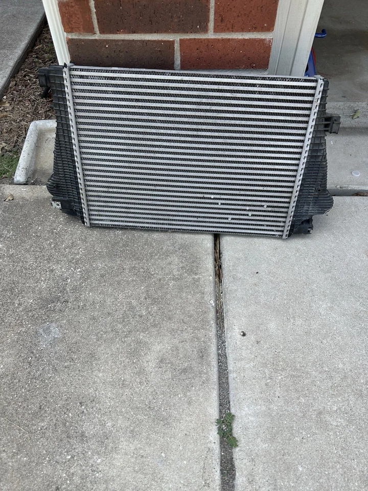 Chevrolet Camaro 2016-2022 intercooler 2,0 L Foto 2 de 3