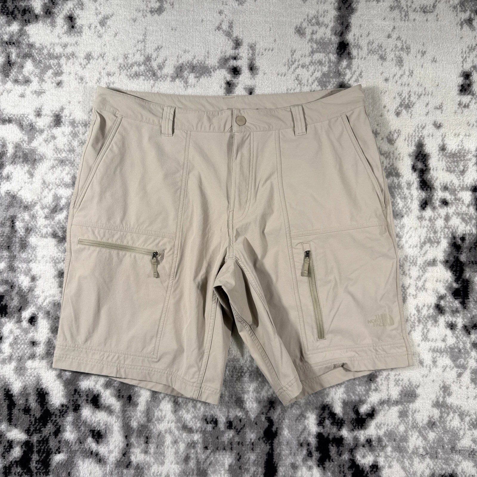 North Face Retrack II Shorts Mens Size 38 Beige Performance Stretch Outdoors
