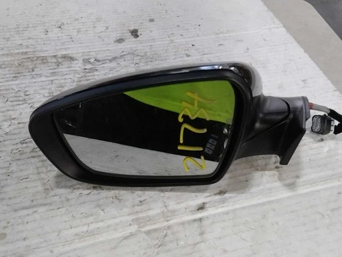 Used Left Door Mirror fits: 2015 Kia Forte Power Htbk manual folding w/turn sign
