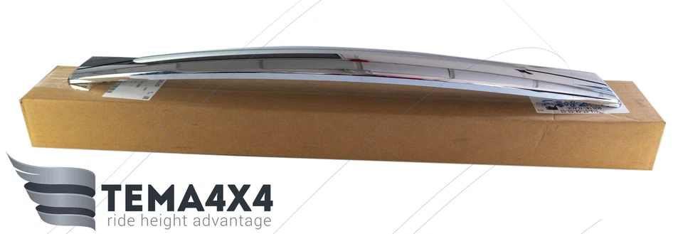 Moldura cromada para puerta trasera genuina OEM para Infiniti QX80 56 90818-1LA0A Foto 3 de 4