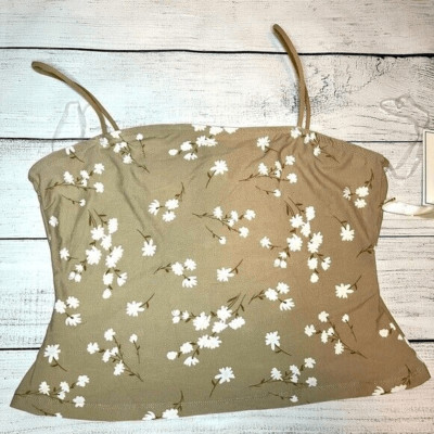 J for Justify Large Juniors Tan with white daisies crop top