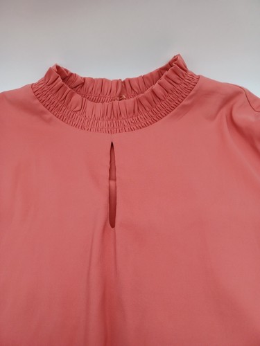 NWT Womans T Tahari Sleeveless Blouse. Size XL - Picture 2 of 7