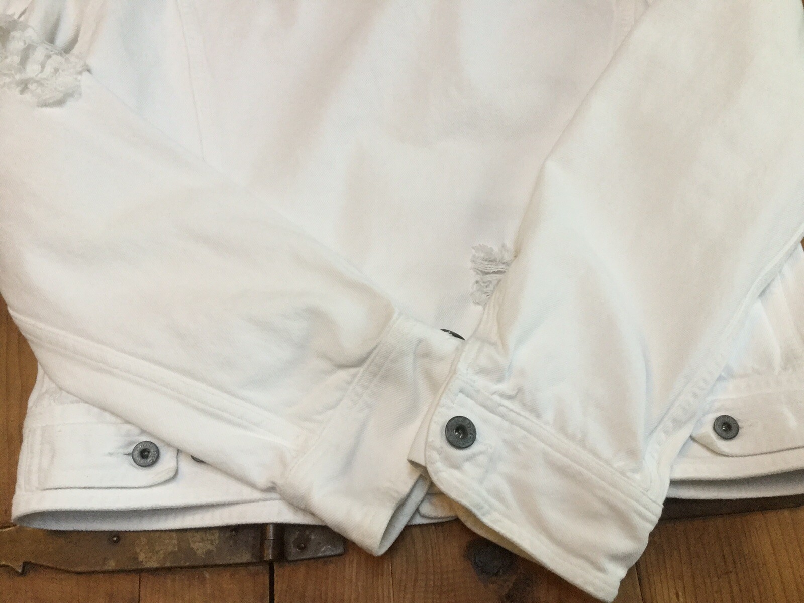 Купить Dolce Gabbana Distressed White 