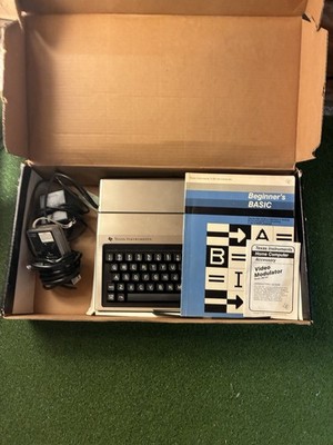 TI-99/4A Vintage Texas Instruments Home Computer And Video Modulator (powers on)