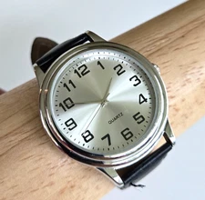 MZB Gen604 Silver Tone Round Case Quartz Wrist Watch Black Strap New Battery