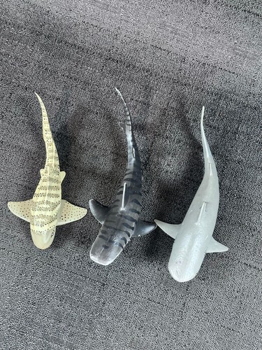 Safari Ltd Vintage Lot 3 SHARK Marine Animal Figure Bull Tiger Zebra Toy