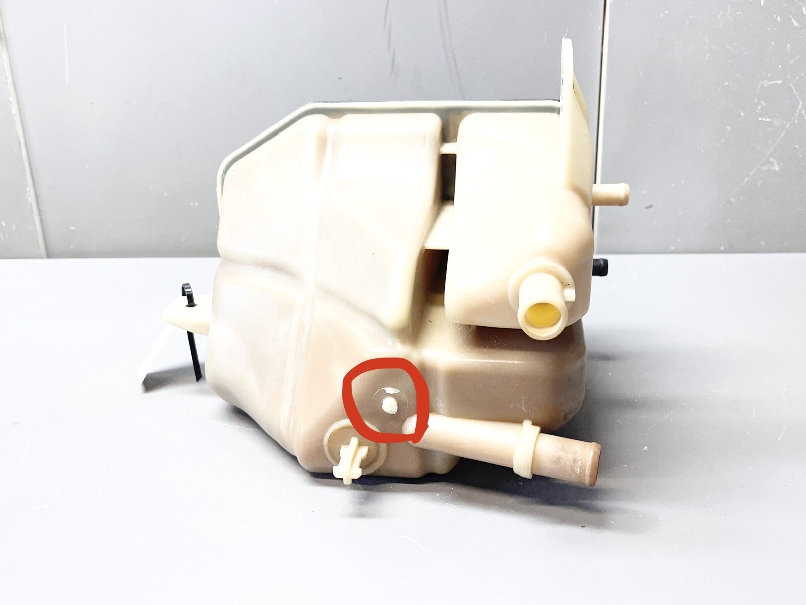 ⭐️2014-20 MASERATI QUATTROPORTE COOLANT BOTTLE OVERFLOW EXPANSION TANK RESERVOIR