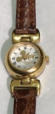 DISNEY TIME WORKS MICKEY MOUSE QUARTZ WATCH 85/8092 PC11 Gold Tone Leather Band