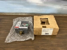 HONEYWELL L404A  1354 PRESSURETROL CONTROL - for Steam Boiler New In Box