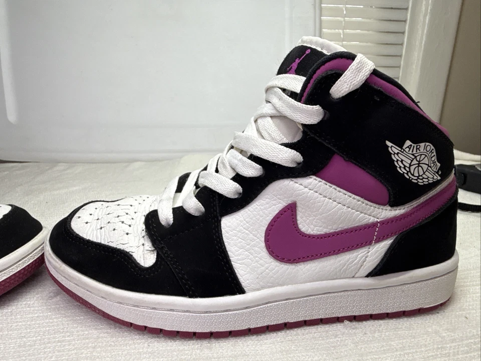 Talla 8 - Air Jordan 1 Mid Cactus Flower W Foto 4 de 4