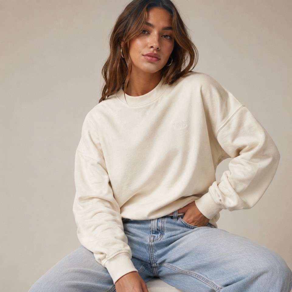 Levi’s Sweatshirt XS Cream Crew Neck Pullover Oversized Fleece Casual Jumper