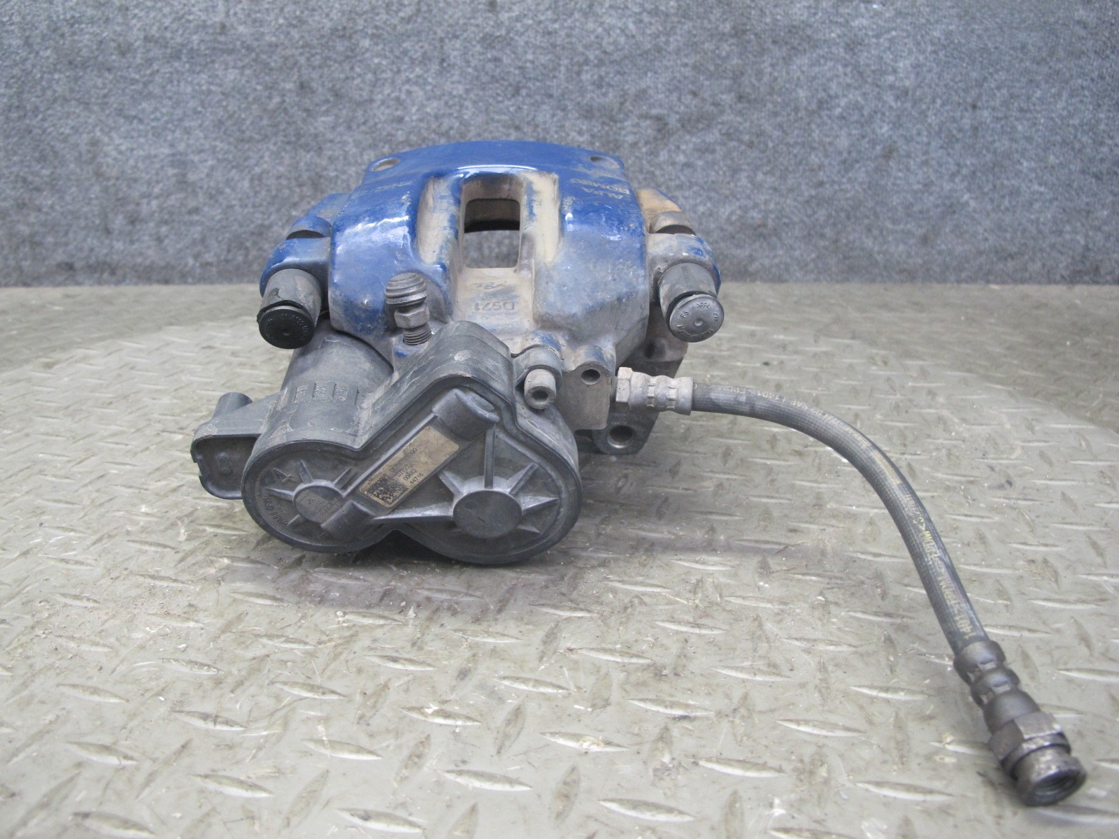 2017-2020 MASERATI LEVANTE M161 3.0L REAR LEFT & RIGHT SIDE BRAKE CALIPER SET