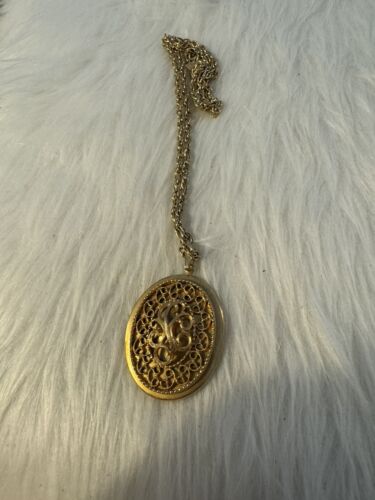 Beautiful Vintage Signed Sarah Coventry Necklace