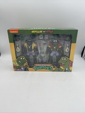 NECA Teenage Mutant Ninja Turtles TMNT Napoleon & Attila Frog Action Figure Set