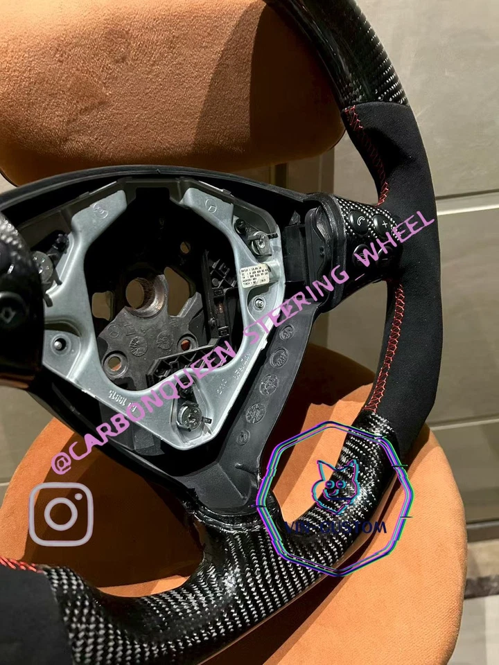 Mercedes Benz A CLASS A160/A180 CARBON FIBER STEERING WHEEL W/CONTROLS - Image 3 of 4