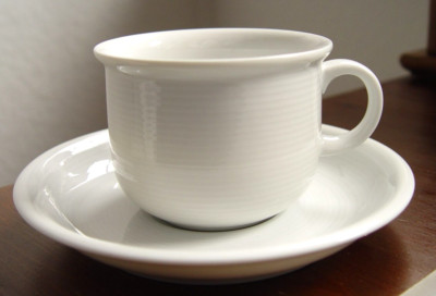 °°° THOMAS ROSENTHAL TREND WEISS 1 KAFFEETASSE + PASS. U-TASSE KAUM SPUREN °°°