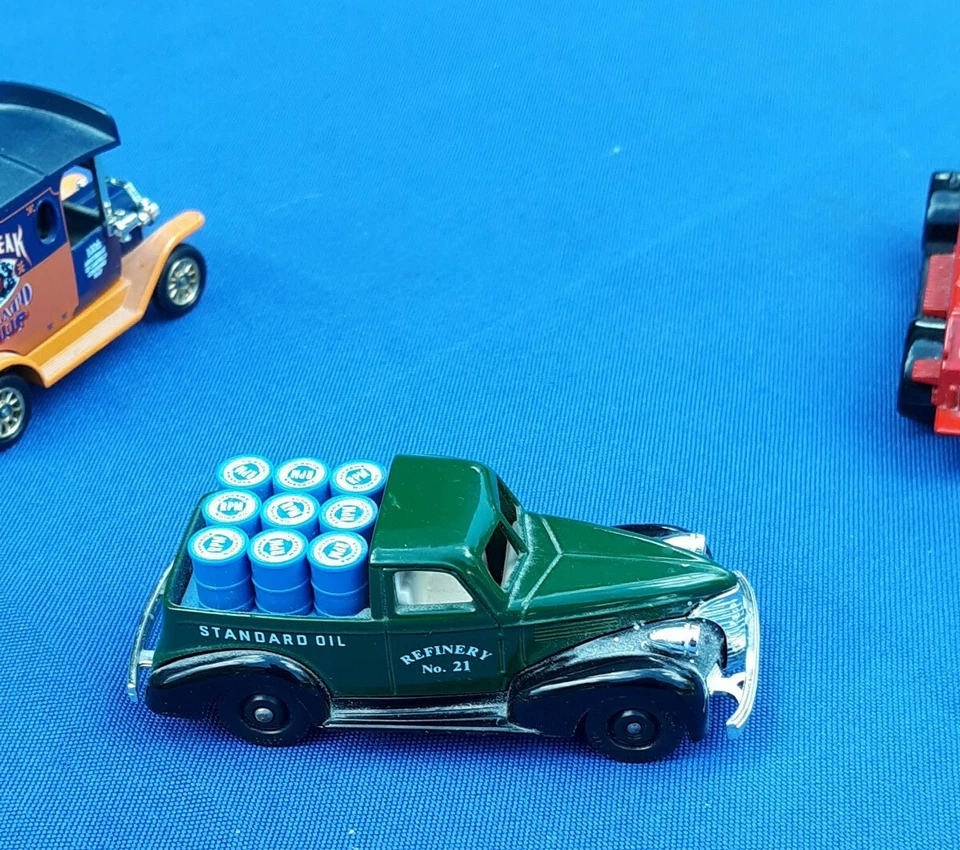 Vtg 3 pc LOT Lledo Die Cast Chevron & Beefsteak Toy Vehicles Made in England  - Image 3 of 4