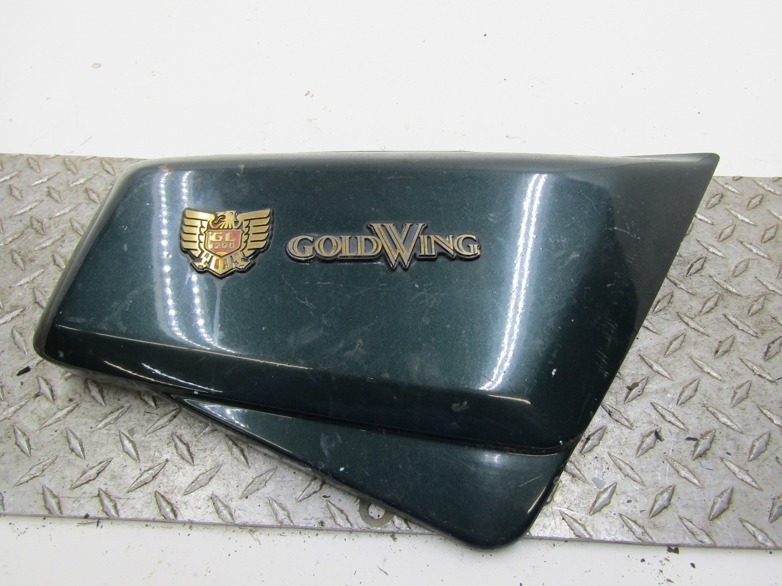 1986 HONDA GOLDWING 1200 RIGHT SIDE COVER PANEL COWL FAIRING eBay