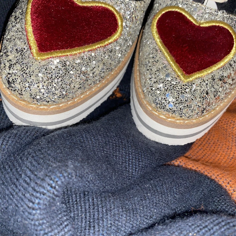 Betsey Johnson Walker Judd в горошек атласная коренастая блестящая завуалированная роза 8 - Изображение 4 из 4