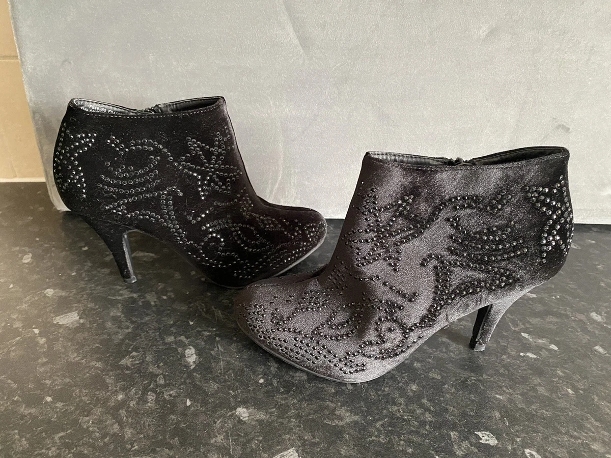 Matalan grey hotsell boots