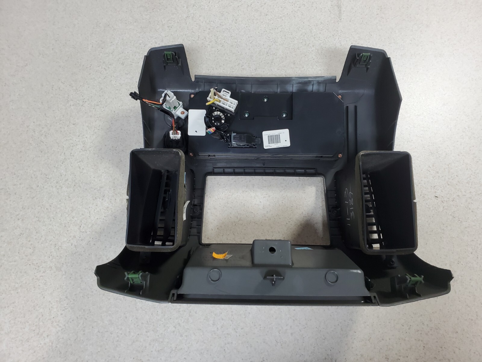 20052012 Nissan Pathfinder Radio Center Dash Bezel Climate Controls