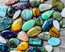 250 Crt WHOLESALE LOT NATURAL ALL KIND SEMI PRECIOUS LOOSE GEMSTONE MIX CABOCHON