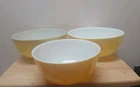 Lot Of 3 Vintage Pyrex Yellow Mixing Bowls 404 (4QT), 403 (2.5QT) & Unmarked 4QT