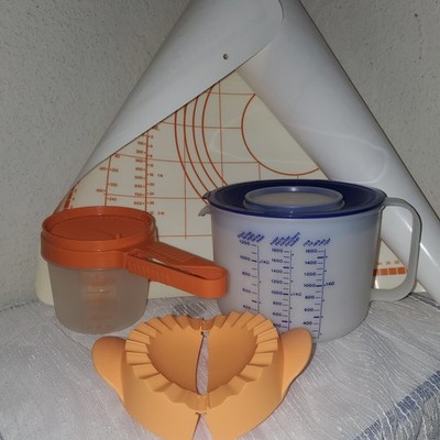 Tupperware goßer Candy  2l Frau Holle Sieb Backunterlage Teigfalle blau orange