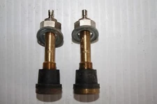 REMA 442 DILL 500R CLAMP IN TUBELESS TIRE VALVE  2 1/2" LONG.   PACKAGE OF 2