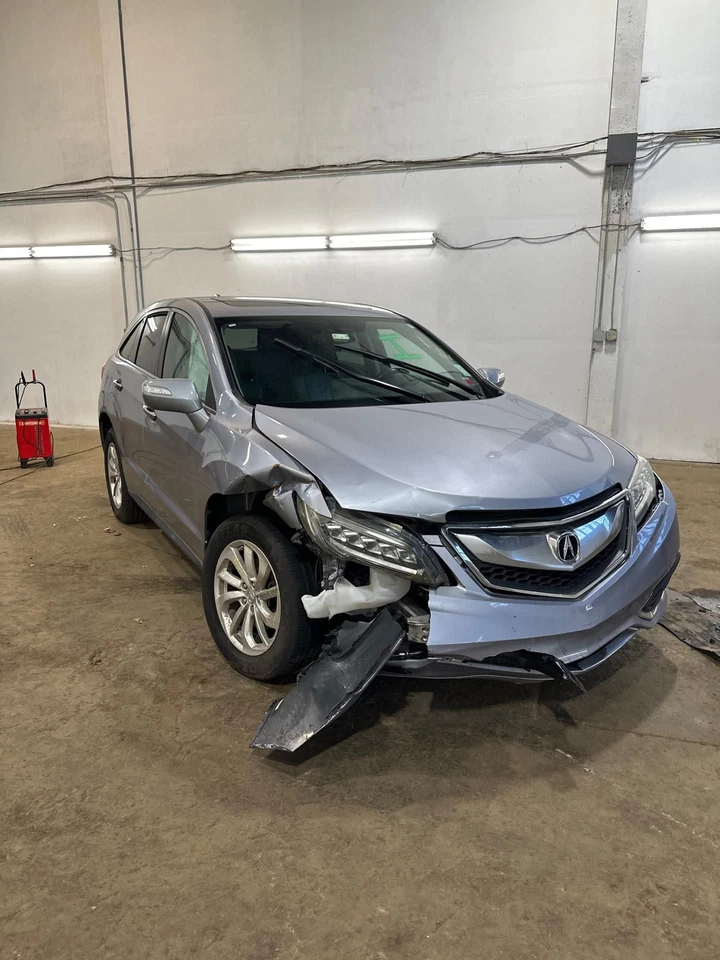 Motor de arranque usado se adapta a: Acura Rdx 2016 3,5 grado A Foto 2 de 4