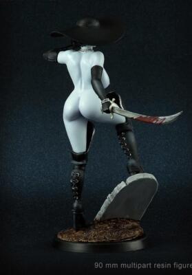 Brother Vinni Miniatures 90mm Vampire Lady