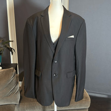 Men  s Black Suit Jacket  Matching Vest Notched Lapel 2 Button Size 42 NWOT