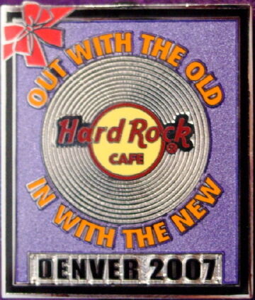 Hard Rock Cafe DENVER 2007 SILVER RECORD PIN "Out With Old, In With New" - Afbeelding 1 van 1