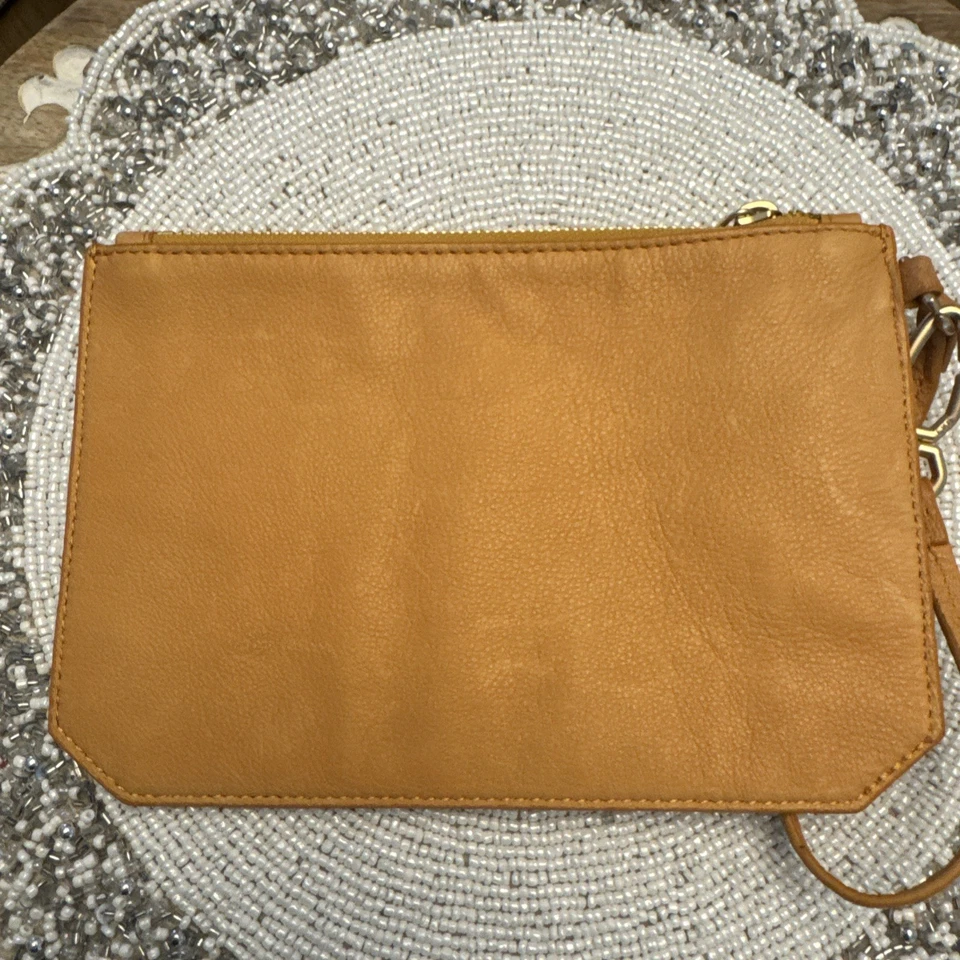 Bolso sin asas de muñeca Liebeskind Berlin de cuero de vaca tostado Foto 4 de 4