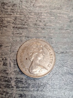 A BRITISH 1979 ELIZABETH II FIVE PENCE 5p coin, 46 Years Old!