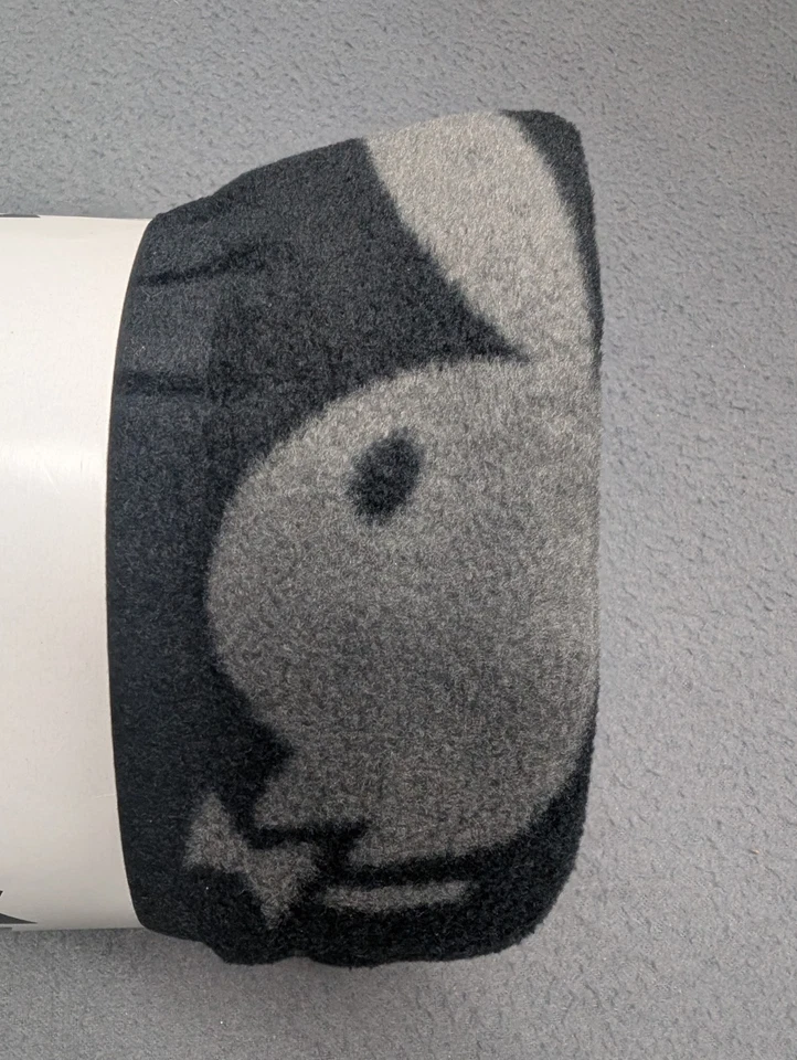 Manta polar Playboy Bunny Home 2008 vintage nueva con etiquetas 50"x 60" negro blanco  Foto 4 de 4