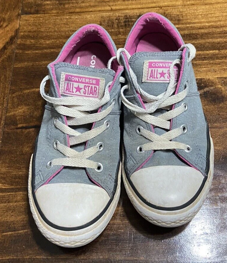 Converse All Star Youth Girls Sz 2 Shoes Gray Pink Low Top