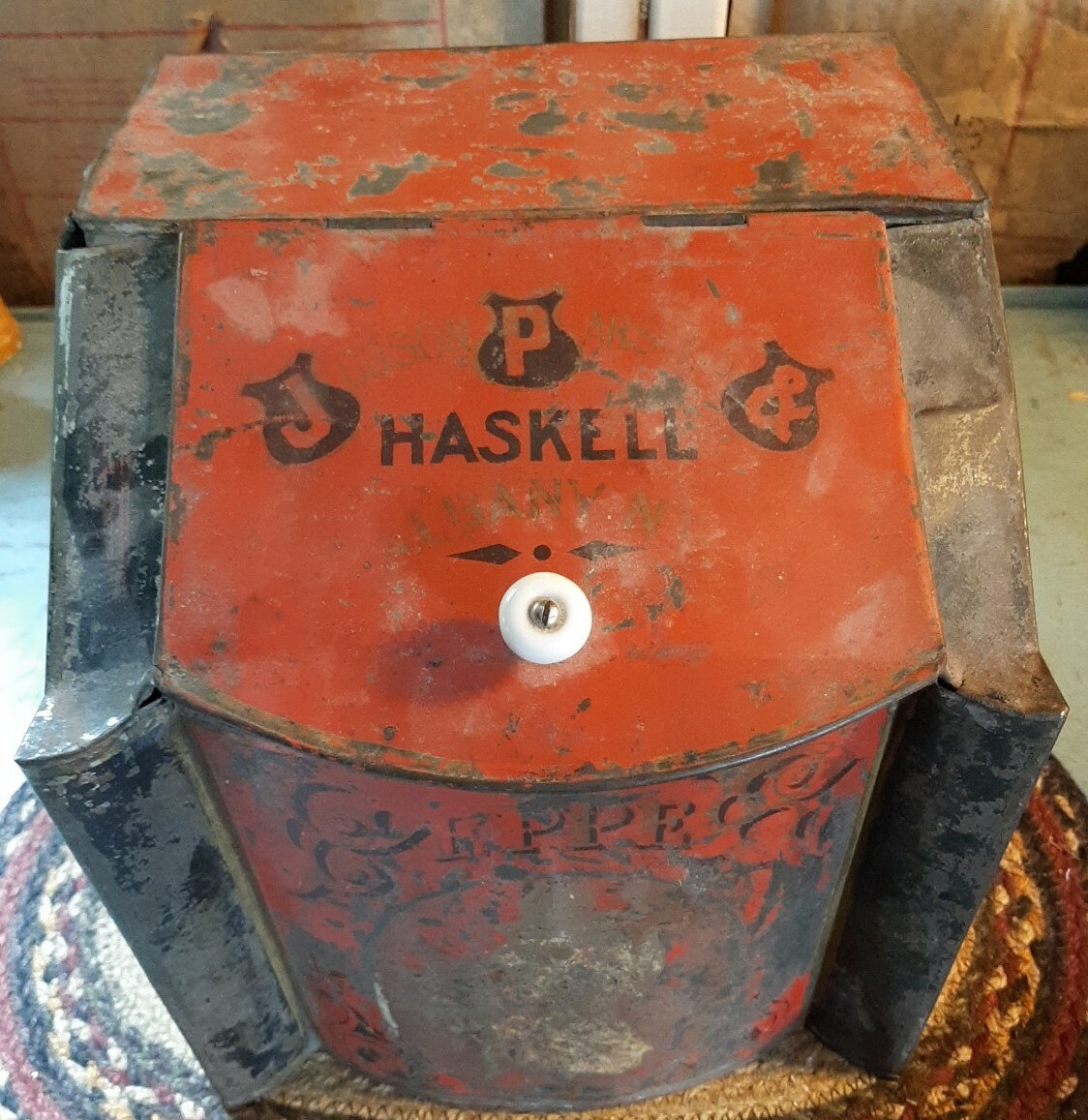 Antique Judson Parsons & Haskell Albany NY Advertising Tin Pepper