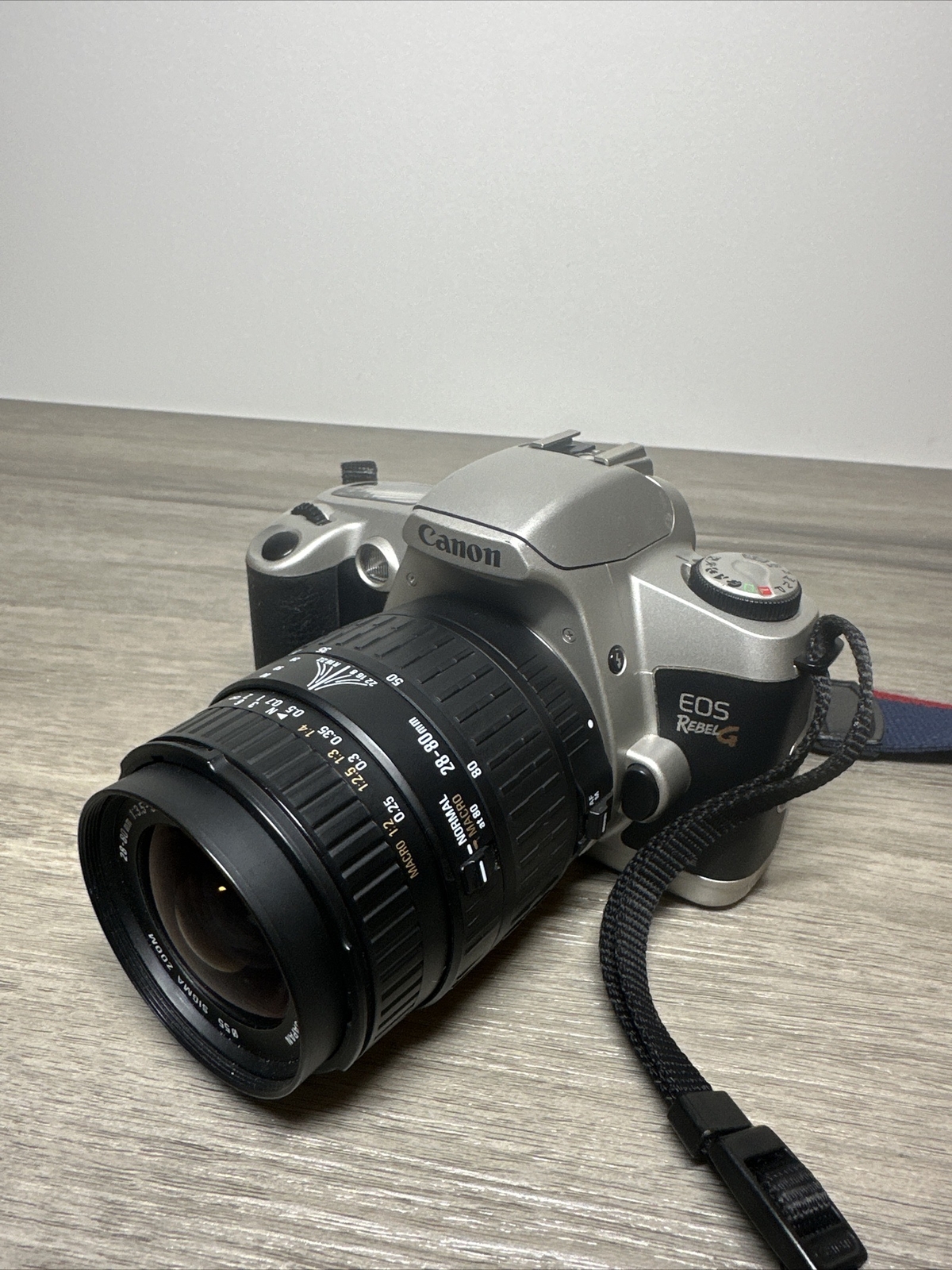 Canon EOS Rebel G Quartz Date 35mm Film SLR Vintage Camera w/2880mm
