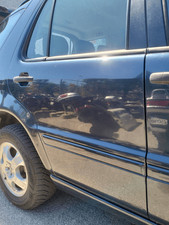 A1637301605 Postamt. Rechts MERCEDES-BENZ Classe M (W163) 320 SUV 5p/b/3199cc A1637301605 Postamt. Rechts MERCEDES-BENZ Classe M (W163) 320 SUV 5p/b/3199cc