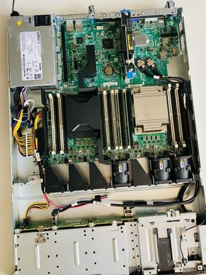 HP ProLiant DL160 Gen9 Xeon E5-2640 v4 2,40GHz 32GB DDR4 RAM 8x 2,5 SFF iLo 4