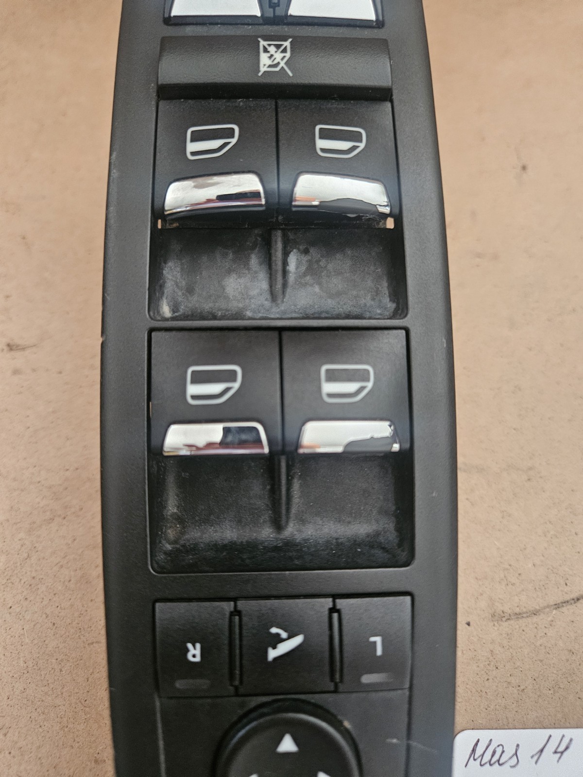 Maserati Ghibli 2014 Front Right Mirror switch P/N 670025406
