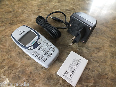 100% Original Nokia 3310 Hellgrau Handy ABSOLUT Neu NEW Kult Phone m. Ladegerät 