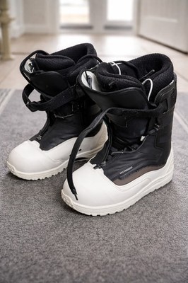 Vans Hi-Country & Hell-Bound Snowboard Boots Men s Size 9.5 Black White