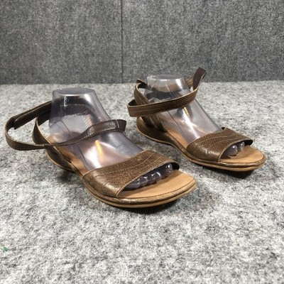 KEEN Comfort Sandals Women s US 10 Brown Leather wrap around Ankle Strap