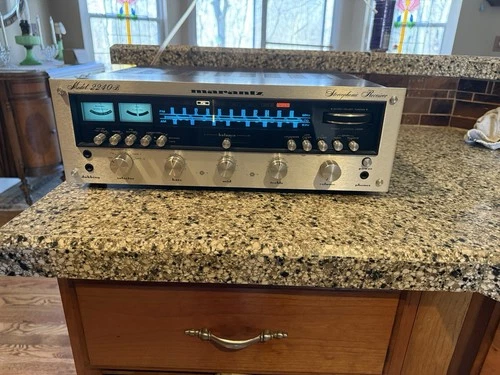 Vintage Marantz 2240B Receiver Serviced; Excellent