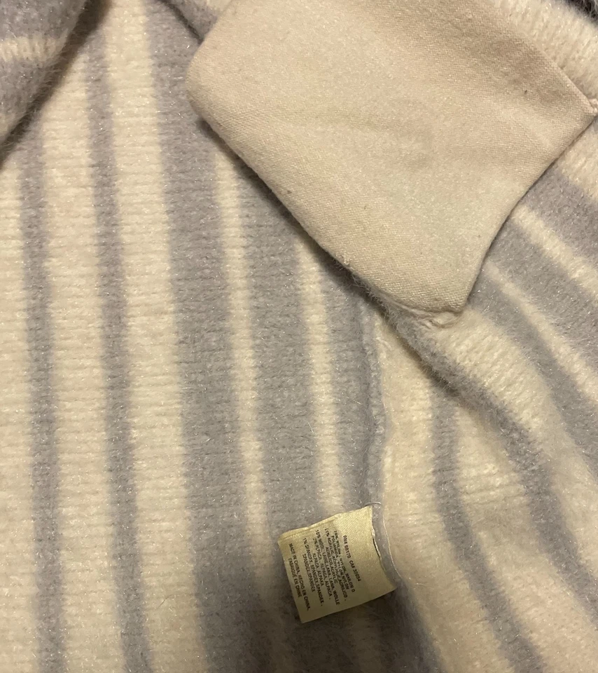 Suéter Cárdigan Anthropologie Polilla Gris Crema Rayas Acogedor Suave Difuso XS Foto 4 de 4