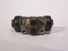 Cylindre de roue Daihatsu FEROZA